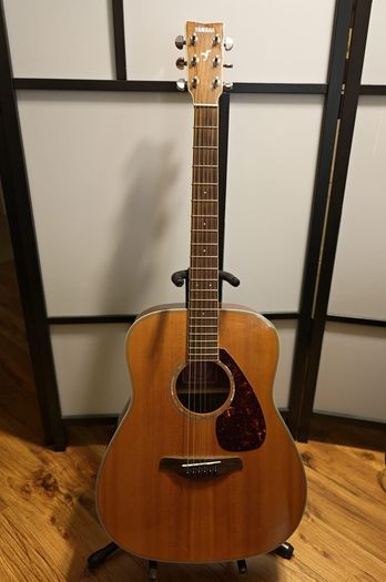 Yamaha FG730S Acoustic Guitar - Solid Sitka Spruce Top & Rosewood Back/Sides