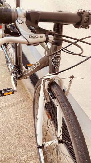 Trek Multitrack 7210 Hybrid Bike  Large 250