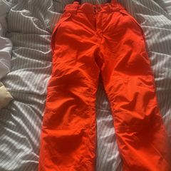 Mountain warehouse ski trousers for boys or girl aged 9/10