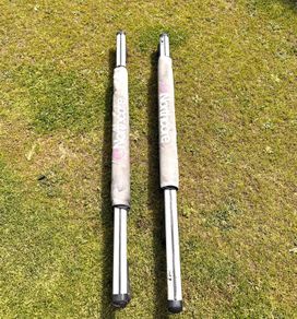 Universal roof bars