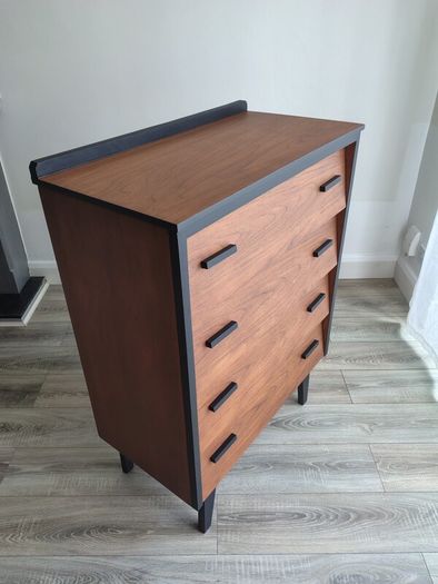 Mid-century modern chest of drawers