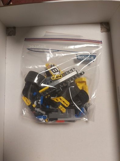 Lego Technic stunt bike 42058