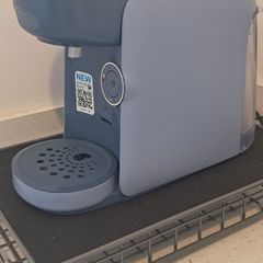 Tassimo Coffee Machine and pod holder