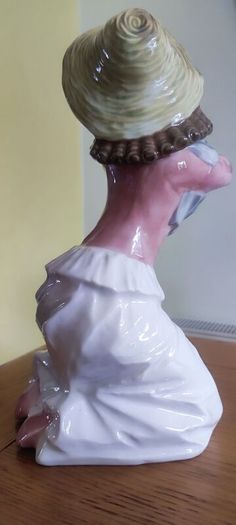 Tendra large Porcelain Figurine