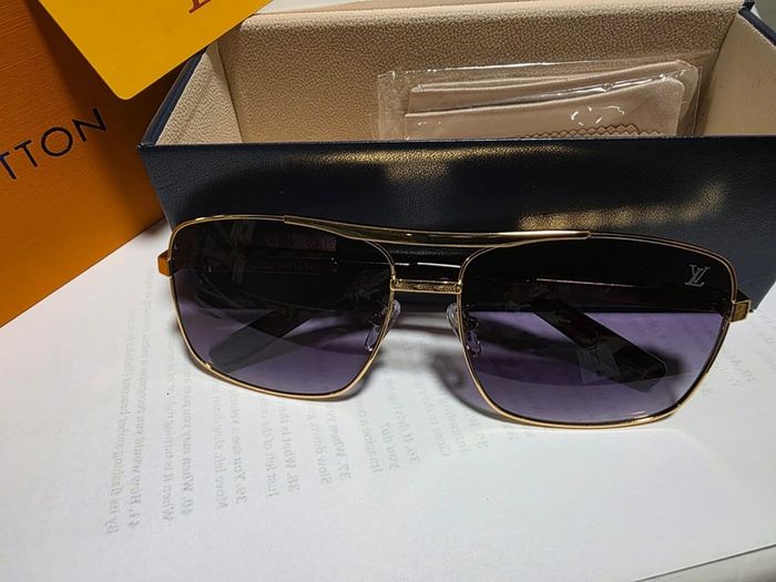 L.V Sunglasses ( Brandnew - Very nice