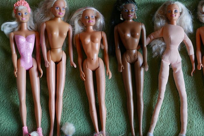 Vintage Barbie Collection, over 40 pieces (1966,1993,1994,1995,1999)