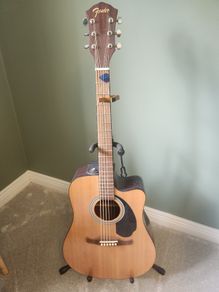 Fender Acoustic/Electric Guitar w/ hard top travel case and stand