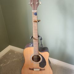 Fender Acoustic/Electric Guitar w/ hard top travel case and stand