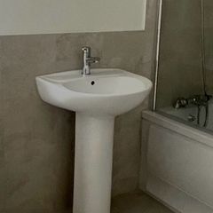 bathroom wash basin