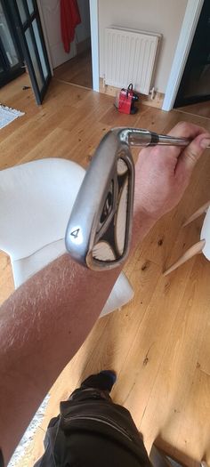 taylormade R7 irons and stand bag