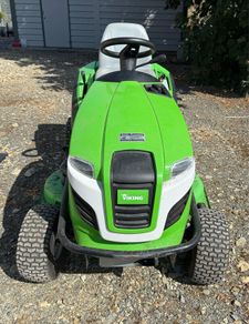 Viking Ride-on Lawnmower