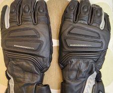 Ladies REV'IT black leather motorbike gloves