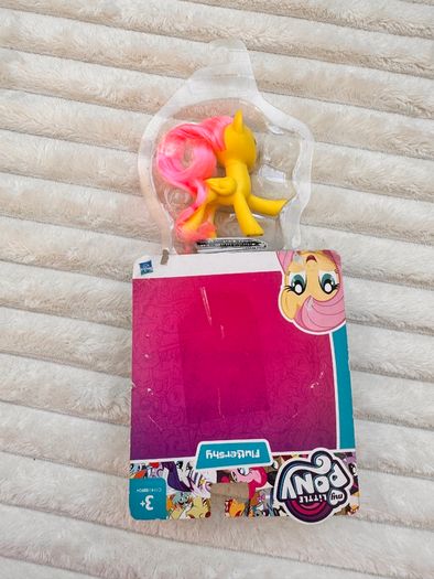 Hasbro My Little Pony Friends Fluttershy B8924 / C1141 Only Pony MLP approx. 8 cm. 2016  Please see photos