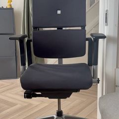 Steelcase V2 Ergonomic Chair-perfect(cleaned