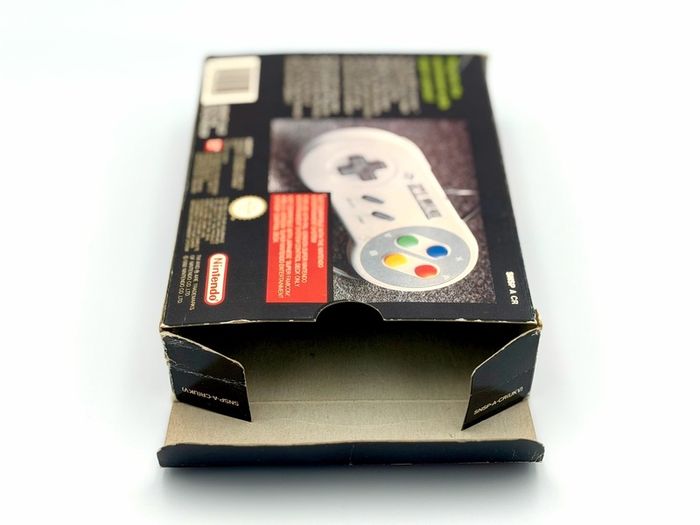 Nintendo SNES Official In-Store Promotional Controller Box