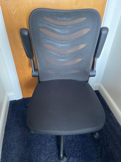 office chair in good condition