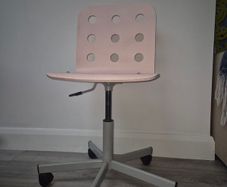 Rose-coloured, Height-adjustable Chair