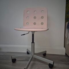 Rose-coloured, Height-adjustable Chair