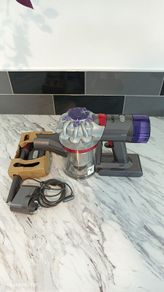 Brand new Dyson V8 Advanced