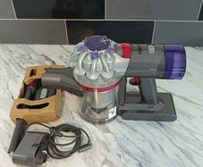 Brand new Dyson V8 Advanced