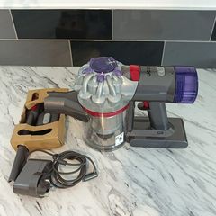 Brand new Dyson V8 Advanced
