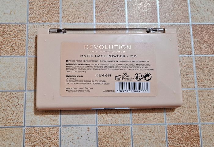 Revolution Matte Base Powder - P10 - New