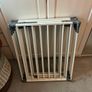 Modular baby play-pen/ safety gate - white Image 3