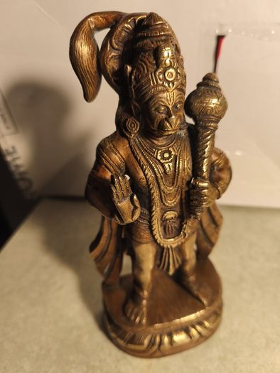Elegant Brass Lord Hanuman Statue Sacred Sentinel Hanuman Statue | Hanuman Statue for Spiritual Protection | Guardian of Faith & Blessed Protector | Handcrafted Hindu Decor