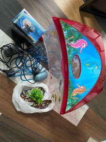Plastic fish tank
