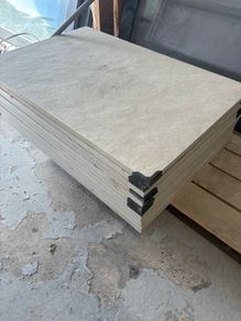 Stone paving slabs