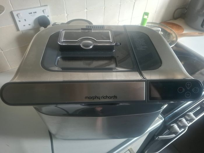 morphy richards bread maker