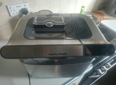 morphy richards bread maker