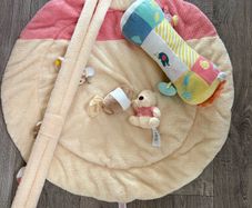 Free Baby Play Mat & Tummy Time Pillow