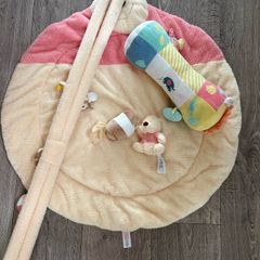 Free Baby Play Mat & Tummy Time Pillow
