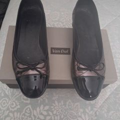 Van Dal Shoes