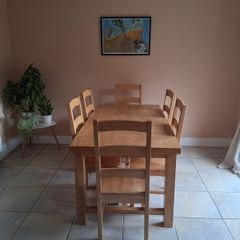 Dinning table and 6 chairs