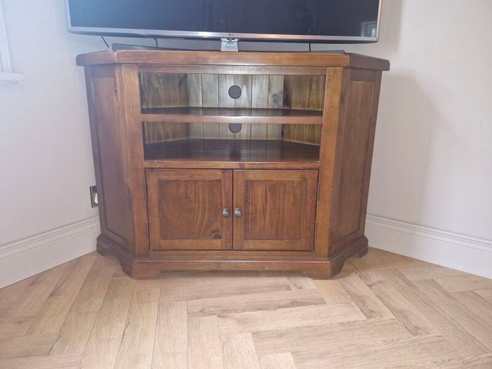 EZ Living Aisling Corner TV Unit