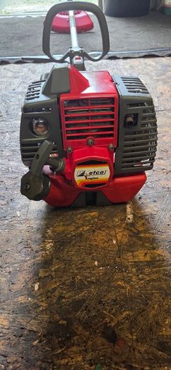 Efco 8350 Strimmer