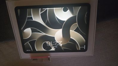 Apple IPad Air 5 - like new