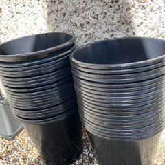 40 Black buckets