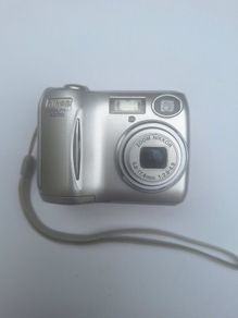 Nikon Coolpix 3200 Digital Camera Silver Compact 3.2MP