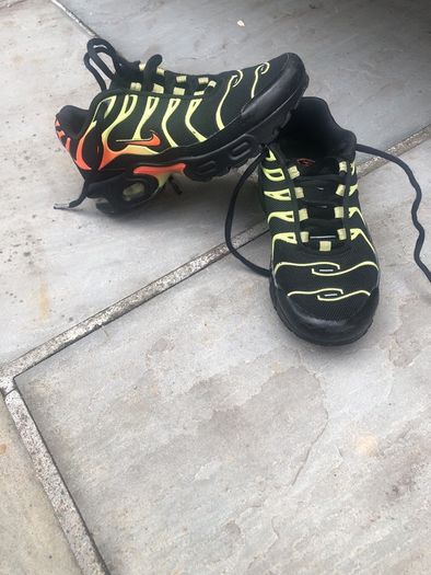 Nike Air Max tuned 1 - kids size 13.5 uk
