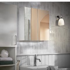 Veleka Gloss White Double Bathroom Cabinet with Mirrored door (H)540mm (W)550mm  B&Q