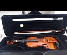 Violin 1/2 size