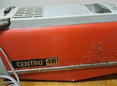 Retro vacuum cleaner