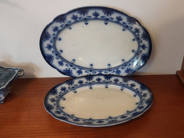 Fabulous Pair of Antique Flow Blue Victorian Graduated Platters, "Dudley" Pattern, by Ford & Sons, Burslem, Stoke-on-Trent, Circa 1893-1908, Perfect for Display