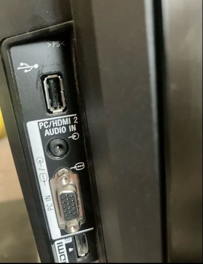 Sony Bravia 40 INCH / Not Smart