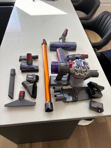 Dyson hoover