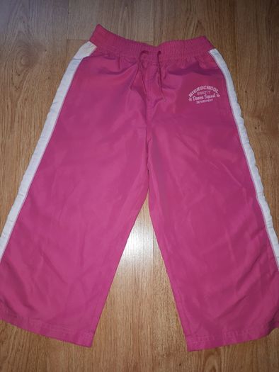 3/4 long Pink Shorts. Age 9-10