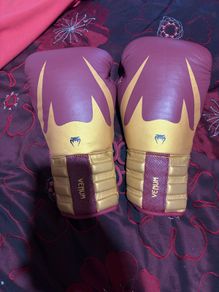 Venum reverso boxing gloves 10oz